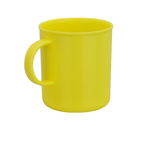 Plastic mugs